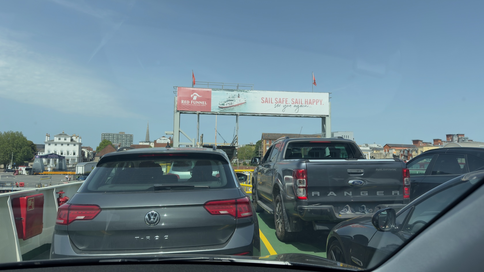 Heathrow to Cowes: Timing the Red Funnel Like a Pro