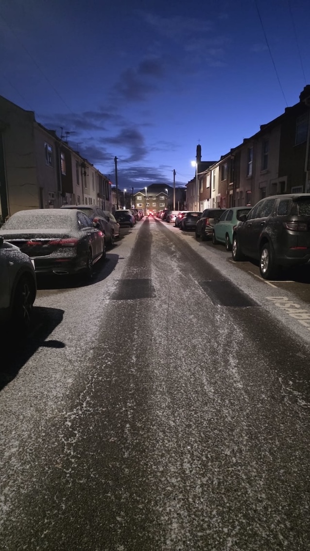 Frozen Dawn, Right on Time: How We Plan Winter Pickups from Portsmouth International Port